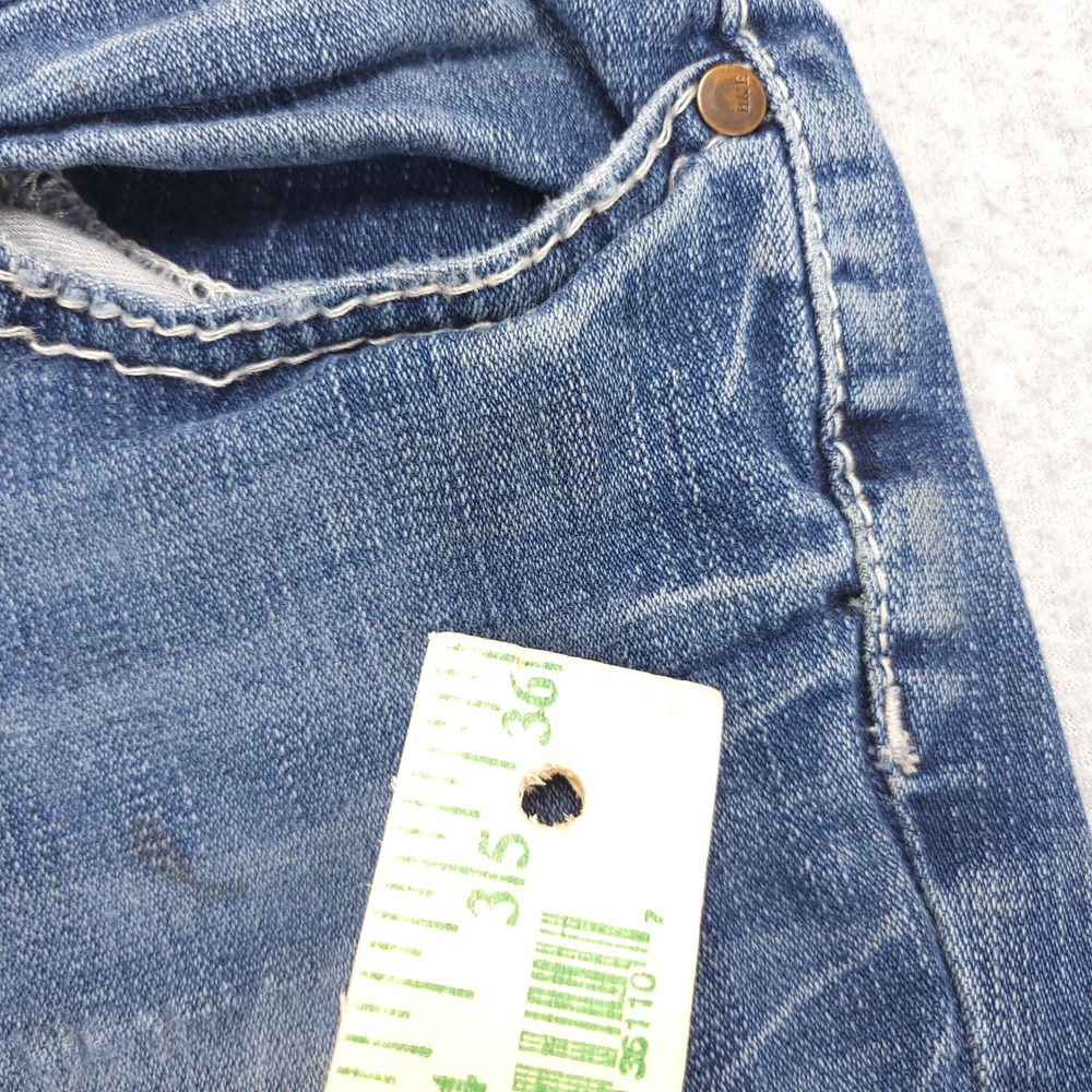BKE Denim Reese Distressed Cropped Jeans Size 28 Embellished Pockets Capri - Picture 11 of 16